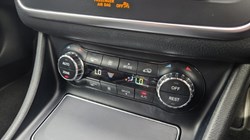 2020 (69) MERCEDES-BENZ GLA 180 AMG Line Edition 5dr Auto 5649530