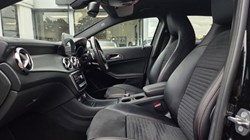 2020 (69) MERCEDES-BENZ GLA 180 AMG Line Edition 5dr Auto 5649521