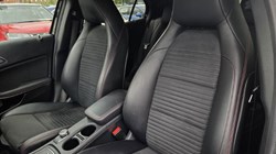 2020 (69) MERCEDES-BENZ GLA 180 AMG Line Edition 5dr Auto 5649522