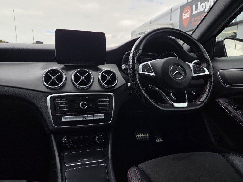 2020 (69) MERCEDES-BENZ GLA 180 AMG Line Edition 5dr Auto 5649516