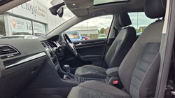 2016 (66) VOLKSWAGEN GOLF 1.6 TDI 110 GT Edition 5dr DSG 5649568