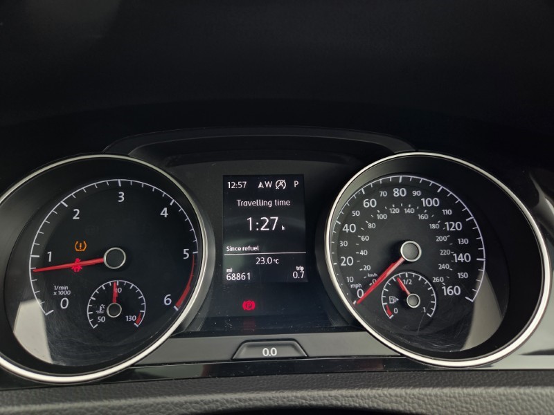 2016 (66) VOLKSWAGEN GOLF 1.6 TDI 110 GT Edition 5dr DSG 5649586
