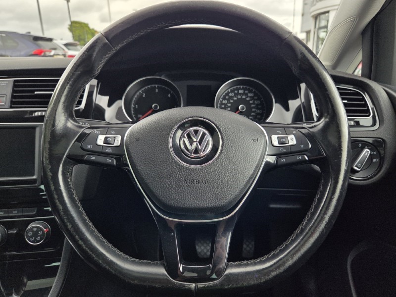 2016 (66) VOLKSWAGEN GOLF 1.6 TDI 110 GT Edition 5dr DSG 5649575
