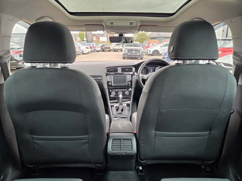 2016 (66) VOLKSWAGEN GOLF 1.6 TDI 110 GT Edition 5dr DSG 5649560