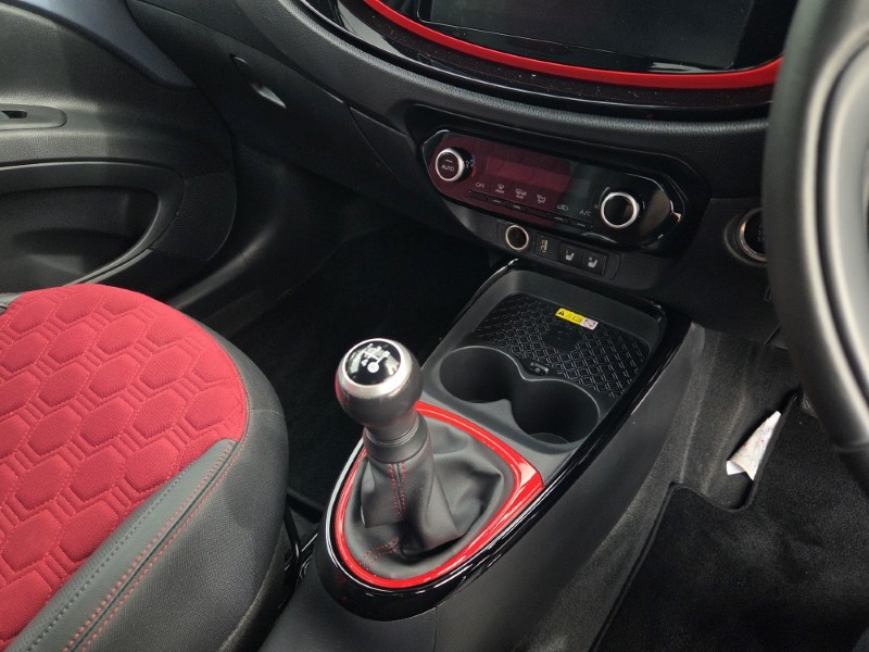 2023 (73) TOYOTA AYGO X 1.0 VVT-i Undercover 5dr 5674752