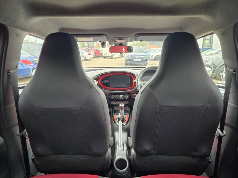 2023 (73) TOYOTA AYGO X 1.0 VVT-i Undercover 5dr 5674736