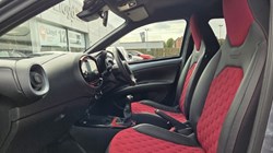 2023 (73) TOYOTA AYGO X 1.0 VVT-i Undercover 5dr 5674744