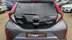2023 (73) TOYOTA AYGO X 1.0 VVT-i Undercover 5dr 5674732