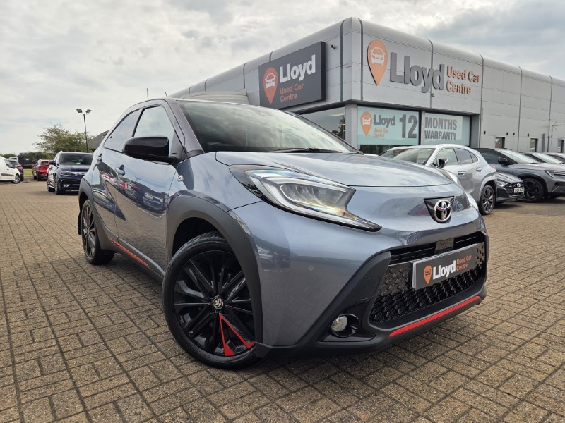 2023 (73) TOYOTA AYGO X 1.0 VVT-i Undercover 5dr 5674730