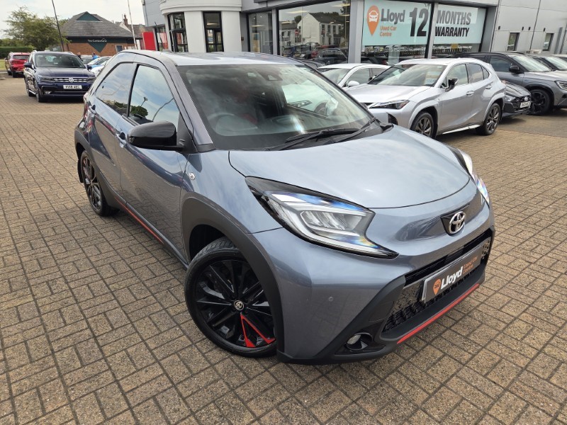 2023 (73) TOYOTA AYGO X 1.0 VVT-i Undercover 5dr 5674724