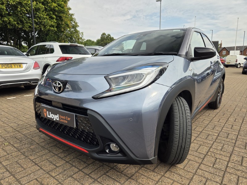 2023 (73) TOYOTA AYGO X 1.0 VVT-i Undercover 5dr 5674726
