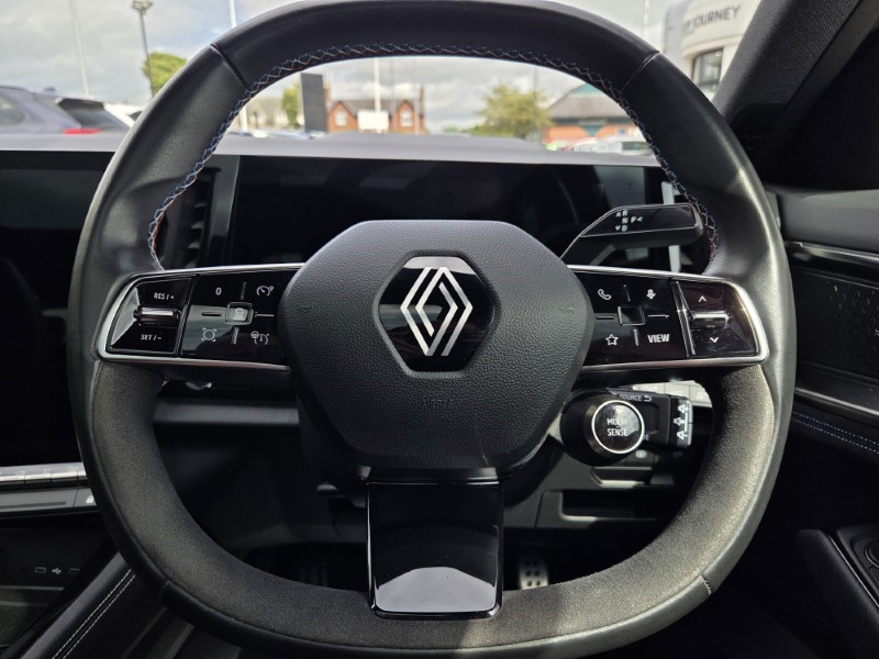 2023 (23) RENAULT AUSTRAL E-Tech FHEV Iconic Esprit Alpine 5dr Auto 4C 5649735