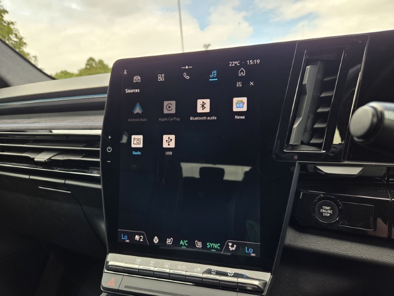 2023 (23) RENAULT AUSTRAL E-Tech FHEV Iconic Esprit Alpine 5dr Auto 4C 5649746