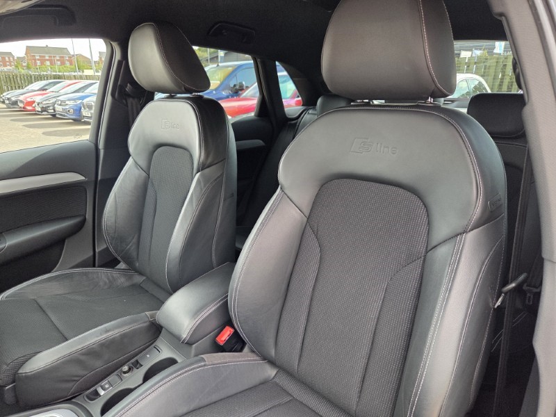 2017 (17) AUDI Q3 2.0 TDI Quattro S Line Edition 5dr S Tronic 5657512