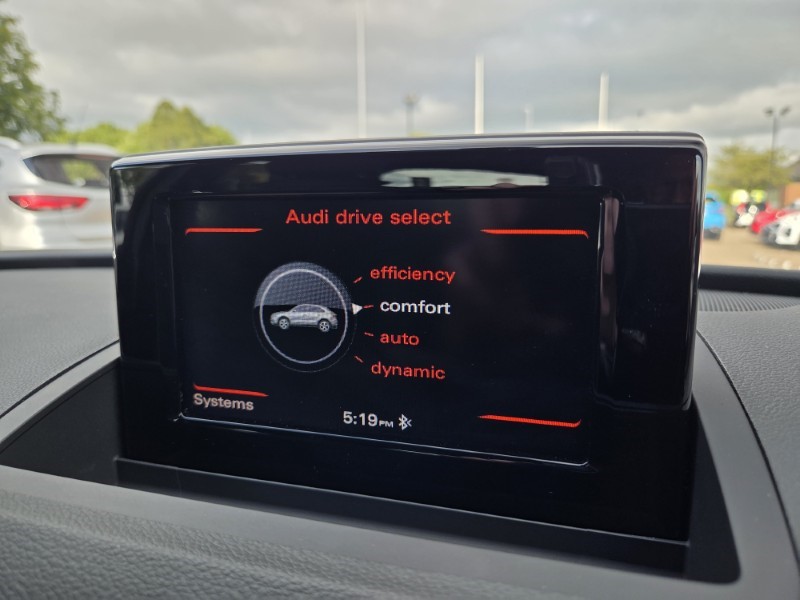 2017 (17) AUDI Q3 2.0 TDI Quattro S Line Edition 5dr S Tronic 5657531