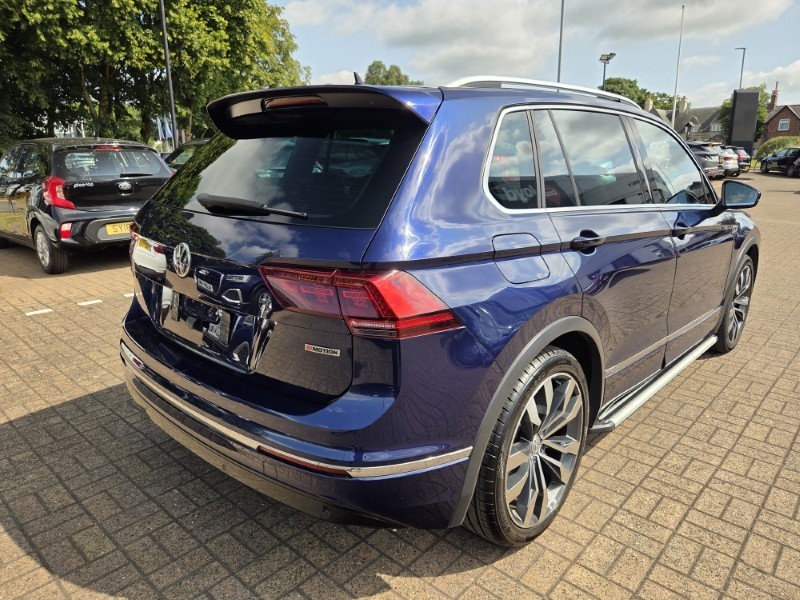 2018 (18) VOLKSWAGEN TIGUAN 2.0 TSi 180 4Motion R-Line 5dr DSG 5651259