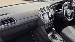 2018 (18) VOLKSWAGEN TIGUAN 2.0 TSi 180 4Motion R-Line 5dr DSG 5651271