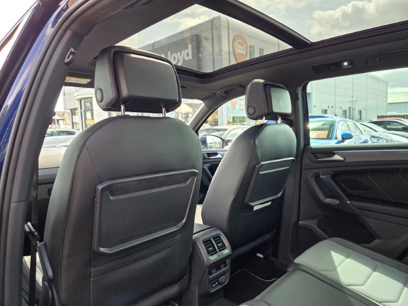 2018 (18) VOLKSWAGEN TIGUAN 2.0 TSi 180 4Motion R-Line 5dr DSG 5651264