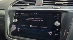 2018 (18) VOLKSWAGEN TIGUAN 2.0 TSi 180 4Motion R-Line 5dr DSG 5651293