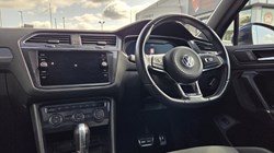 2018 (18) VOLKSWAGEN TIGUAN 2.0 TSi 180 4Motion R-Line 5dr DSG 5651267