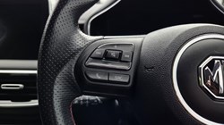 2023 (73) MG MOTOR UK HS 1.5 T-GDI Trophy 5dr DCT 5659363