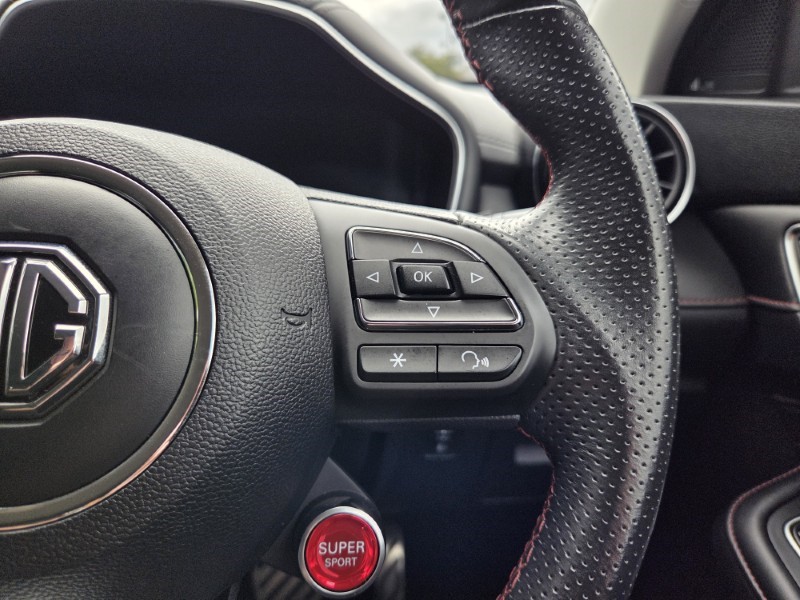 2023 (73) MG MOTOR UK HS 1.5 T-GDI Trophy 5dr DCT 5659364