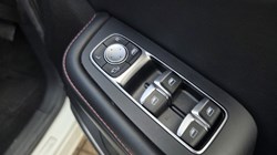 2023 (72) MG MOTOR UK HS 1.5 T-GDI PHEV Excite 5dr Auto 5656329