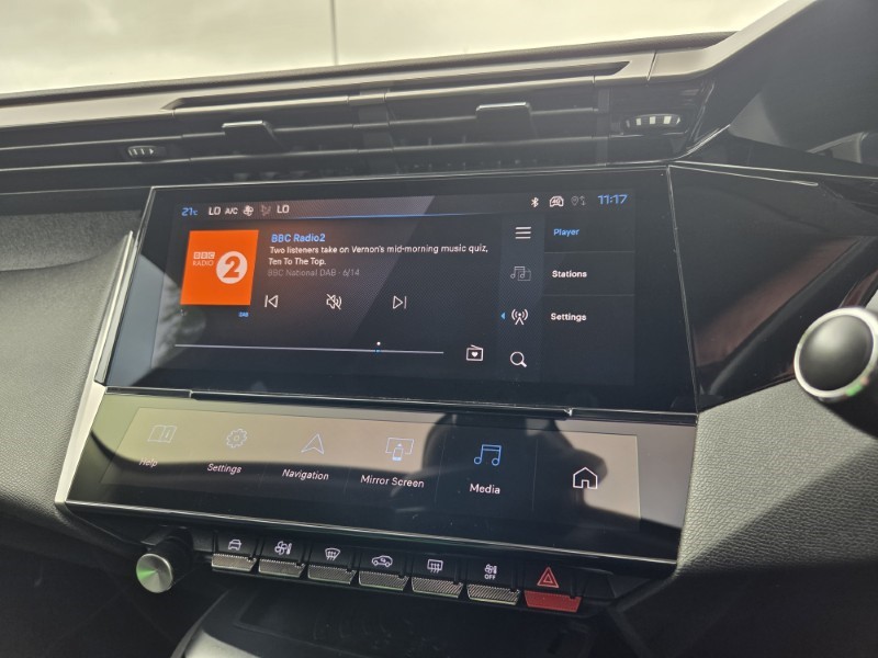 2022 (22) PEUGEOT 308 1.2 PureTech Allure Premium 5dr EAT8 5656383