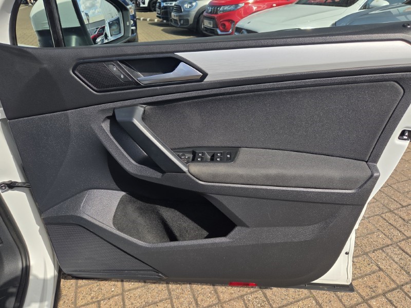 2019 (69) VOLKSWAGEN TIGUAN 2.0 TDi 150 Match 5dr 5666398