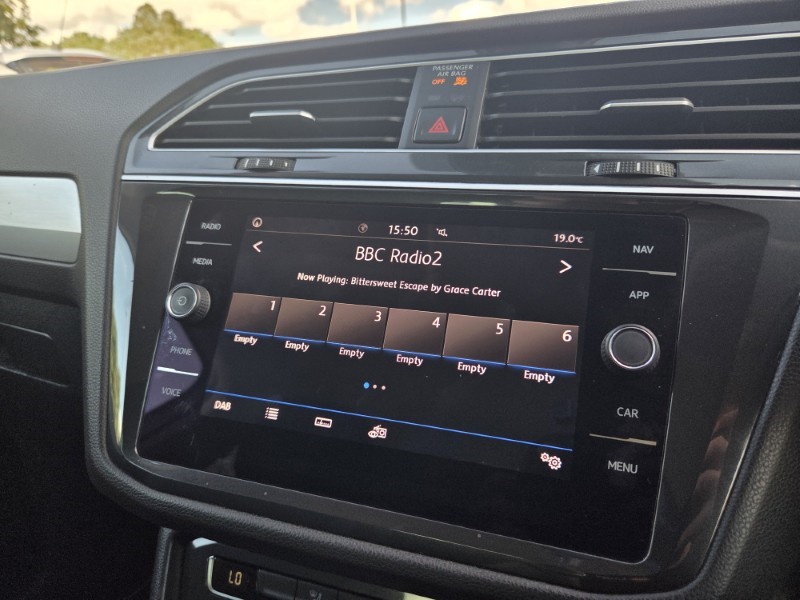2019 (69) VOLKSWAGEN TIGUAN 2.0 TDi 150 Match 5dr 5666406