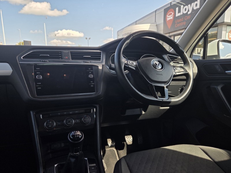 2019 (69) VOLKSWAGEN TIGUAN 2.0 TDi 150 Match 5dr 5666391