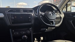 2019 (69) VOLKSWAGEN TIGUAN 2.0 TDi 150 Match 5dr 5666391