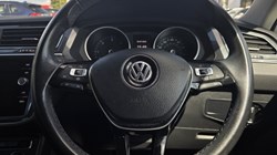 2019 (69) VOLKSWAGEN TIGUAN 2.0 TDi 150 Match 5dr 5666402