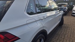 2019 (69) VOLKSWAGEN TIGUAN 2.0 TDi 150 Match 5dr 5666383