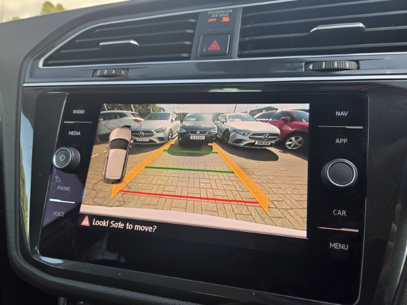 2019 (69) VOLKSWAGEN TIGUAN 2.0 TDi 150 Match 5dr 5666410