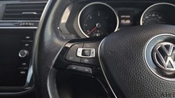 2019 (69) VOLKSWAGEN TIGUAN 2.0 TDi 150 Match 5dr 5666400