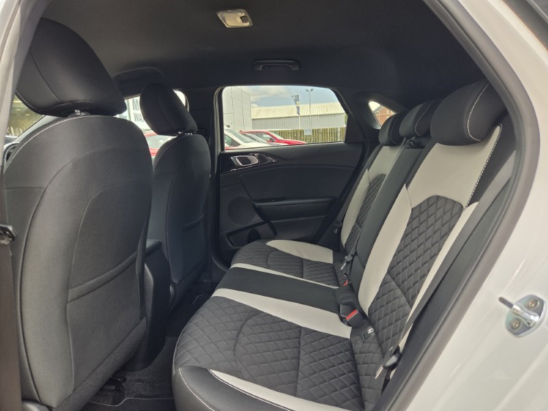 2020 (20) KIA CEED 1.6 CRDi ISG GT-Line 5dr 5657556