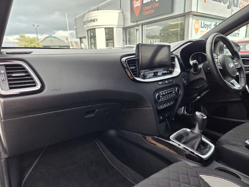 2020 (20) KIA CEED 1.6 CRDi ISG GT-Line 5dr 5657561