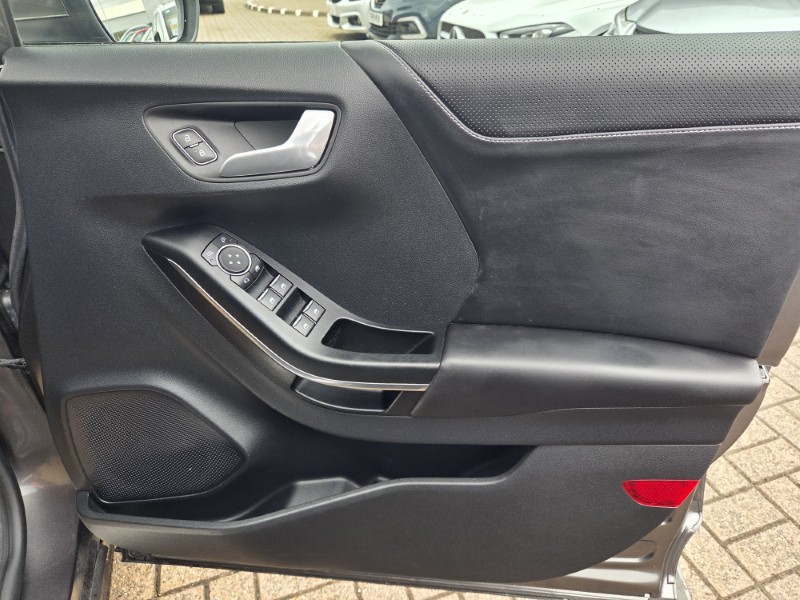 2021 (21) FORD PUMA 1.0 EcoBoost Hybrid mHEV 155 ST-Line Vignale 5dr 5680013