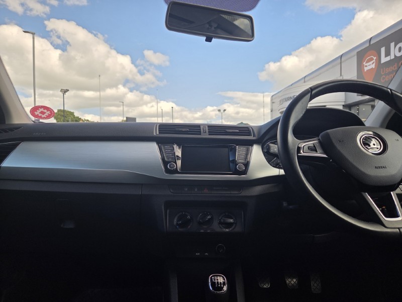 2018 (18) SKODA FABIA 1.0 TSI 110 SE 5dr 5670403