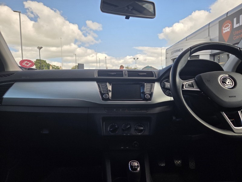2018 (18) SKODA FABIA 1.0 TSI 110 SE 5dr 5670402