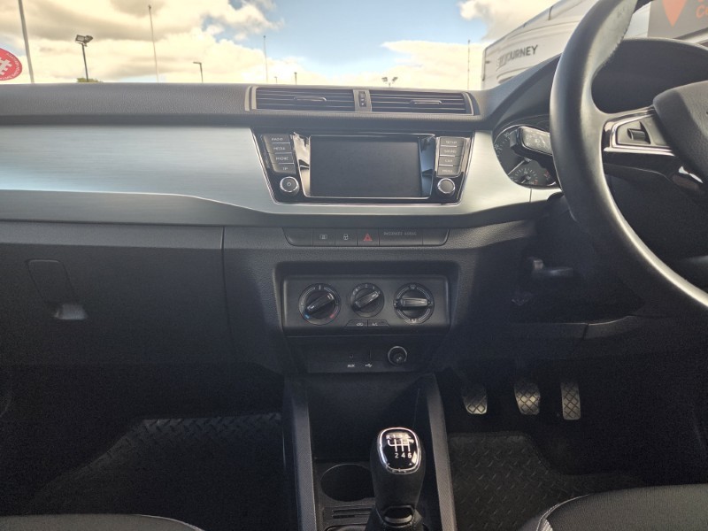 2018 (18) SKODA FABIA 1.0 TSI 110 SE 5dr 5670405