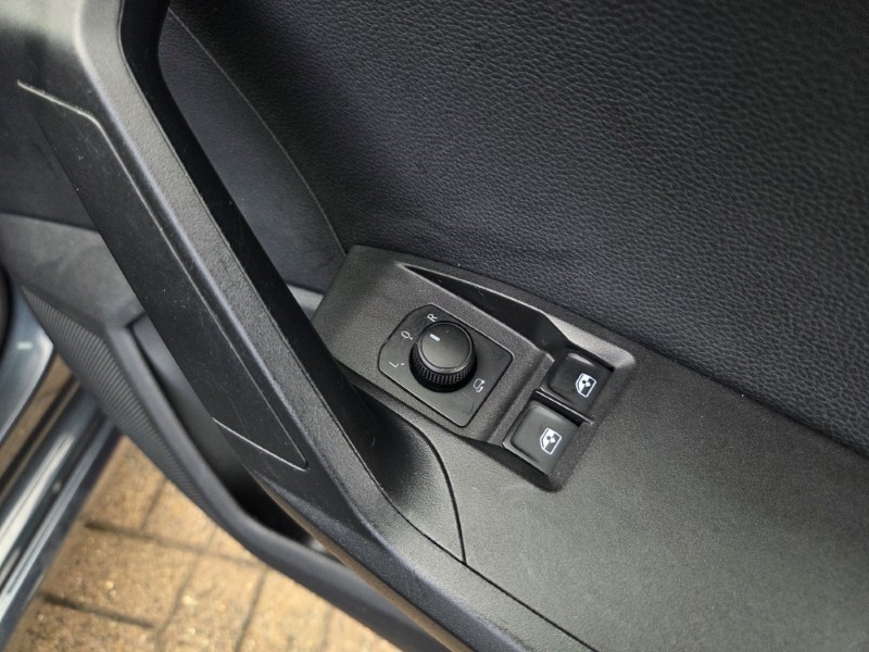 2019 (69) SEAT IBIZA 1.0 TSI 115 FR Sport [EZ] 5dr 5670453