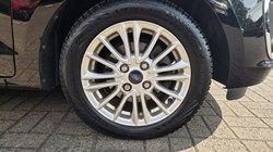 2019 (19) FORD KA PLUS 1.2 85 Zetec 5dr 5674855