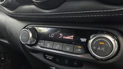 2020 (20) NISSAN JUKE 1.0 DiG-T N-Connecta 5dr 5670503