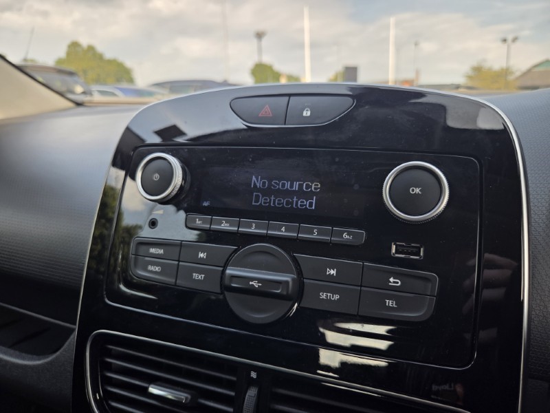2018 (68) RENAULT CLIO 0.9 TCE 90 Play 5dr 5674926