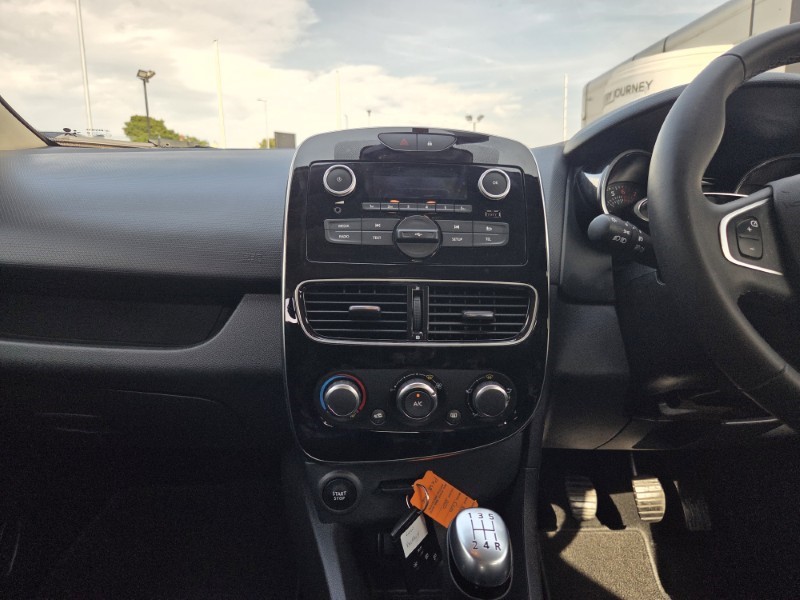 2018 (68) RENAULT CLIO 0.9 TCE 90 Play 5dr 5674910