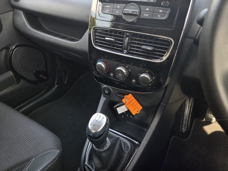 2018 (68) RENAULT CLIO 0.9 TCE 90 Play 5dr 5674922