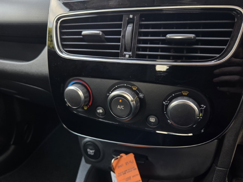 2018 (68) RENAULT CLIO 0.9 TCE 90 Play 5dr 5674923