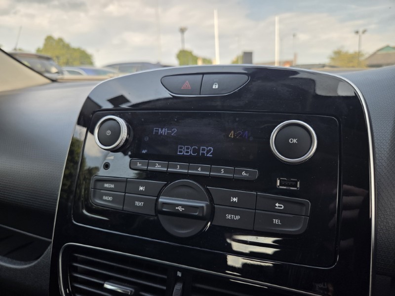 2018 (68) RENAULT CLIO 0.9 TCE 90 Play 5dr 5674925